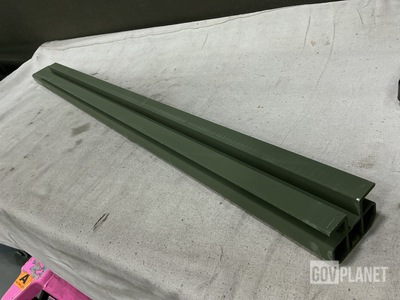 (17) C.U. Enterprises C5-2510-SV-0715 Vehicle Body Stakes