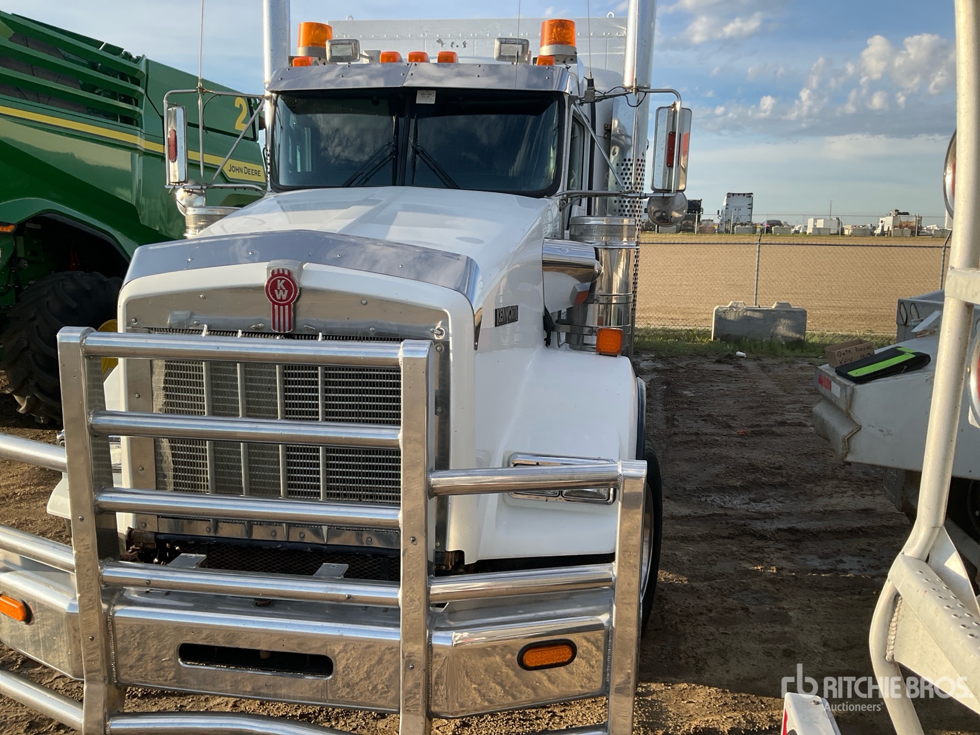 2015 Kenworth T800 T/A Tanker Truck