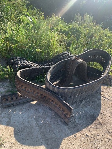 Quantity of Used Rubber Excavator & Compact Track Loader Tracks