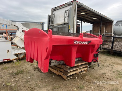 2017 Western Tornado 1.5 Cubic Yard Esparcidor de sal