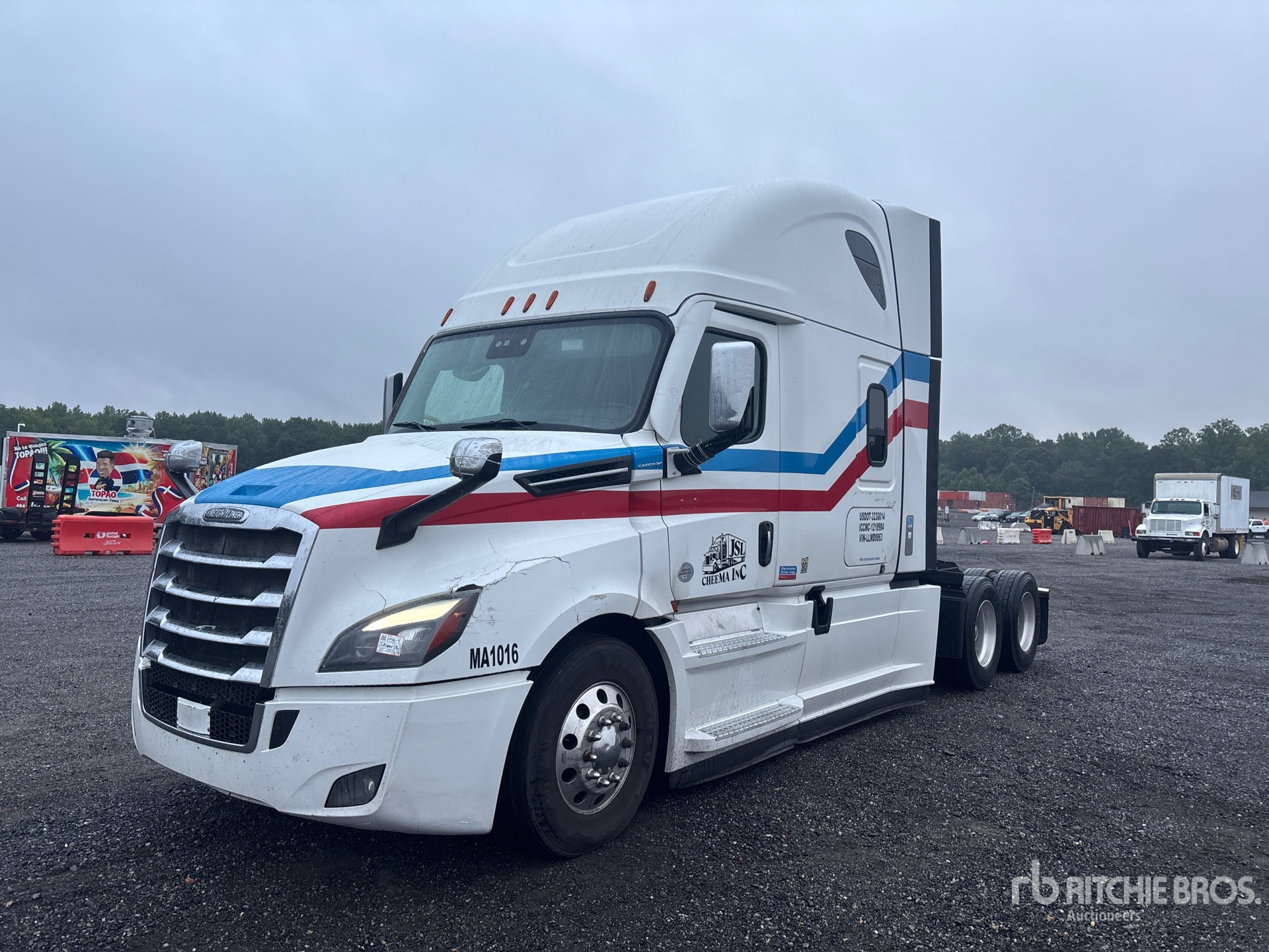 2020 Freightliner Cascadia 126 6x4 T/A Sleeper Truck Tractor