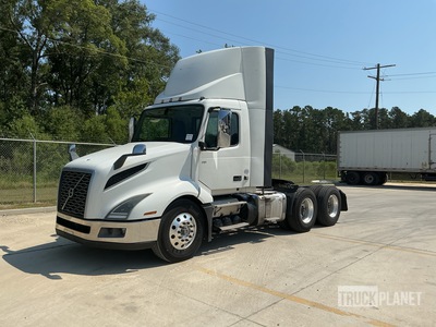 2020 Volvo VNL 300 6x4 Tracteur Routier