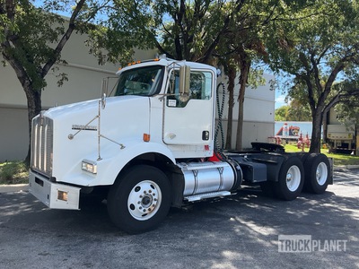 2014 Kenworth T800 6x4 T/A Day Cab Truck Tractor