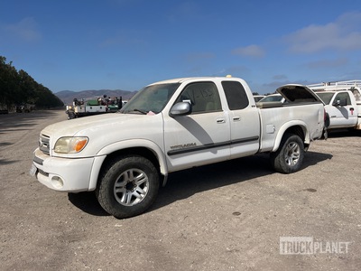 2006 Toyota Tundra SR5 4x4 Extended Cab بيك اب