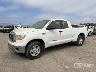2008 Toyota Tundra 4x4 Extended Cab بيك اب