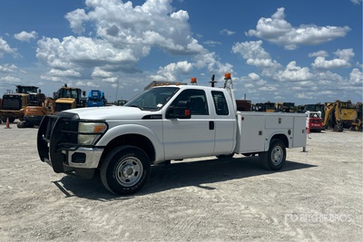 2011 Ford F-350 XL 4x4 Extended Cab Pickup