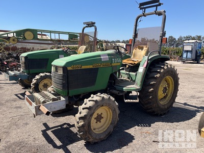 John Deere 4600 جرار ذو دفع رباعي