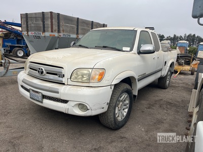 2006 Toyota Tundra 4x2 Extended Cab بيك اب