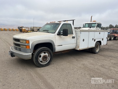 2000 Chevrolet 3500 4x2 Utility Truck