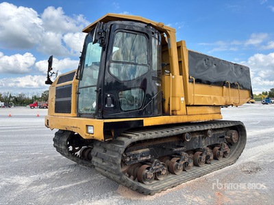 2008 Komatsu CD110R-2 Raupen Transporter (Inoperable)