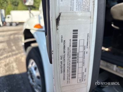 2017 International 4300 4x2 Curtain Side Truck