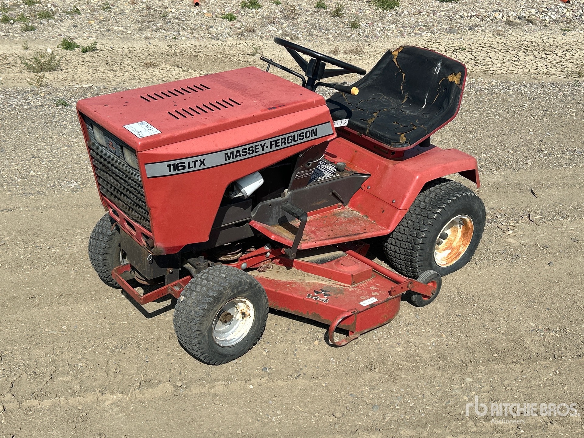 Massey Ferguson 116LTX Ride-On Lawn Mower