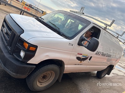 2011 Ford E-350 Fourgon cargo