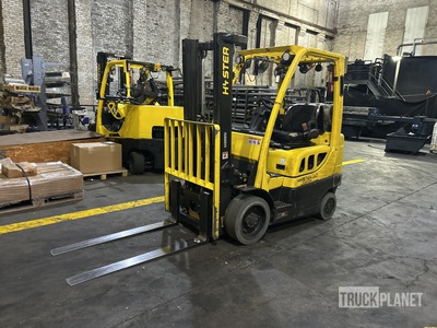2020 Hyster S50FT 2750 lb Cushion Tire رافعة شوكية