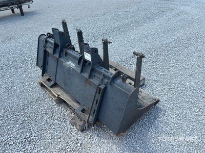 68 in Skid Steer Grapple Bucket