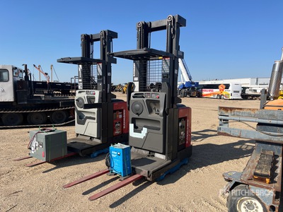 2013 Raymond 560-OPC30TT 3000 lb Order Picker
