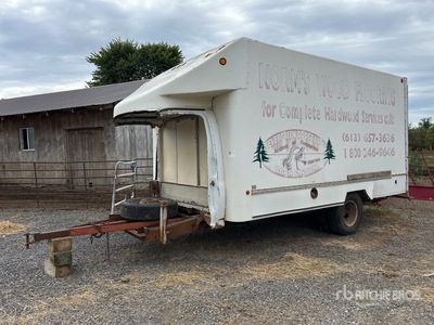 Custom Built Remorque d'alimentation pour le bétail