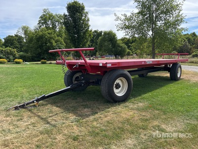 2022 John BM MFG Ltd Farm Boss 30 ft Bale Wagon