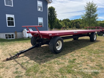 2022 John BM MFG Ltd Farm Boss 30 ft Bale Wagon