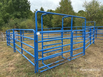 Quantity of (7) Show ring 9 ft 6 in x 5 ft Steel livestock penning Puerta de ganado