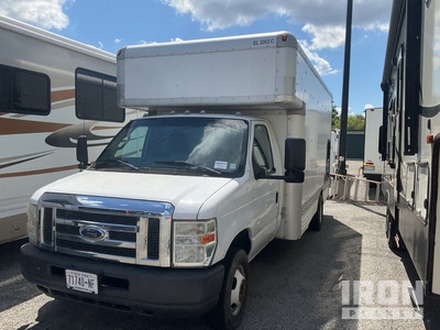 2009 Ford E-450 Van Truck