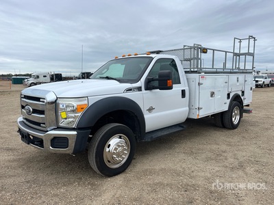 2013 Ford F-450 XLT 4x2 Camion de servicios