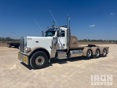 2020 Peterbilt 389 8x4 Winch Truck