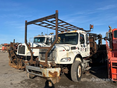 2006 Hiab 144B-3 CLX 4300 kg Articulated Boom on 2007 Freightliner M2112 6x4 Extended Cab mobiele kraan (Inoperable)
