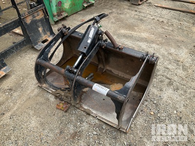2019 42 in Mini Skid Steer Grapple Bucket