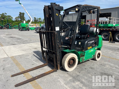 2018 Yale GTP050MX 4750 lb 4x2 Chariot élévateur tout terrain