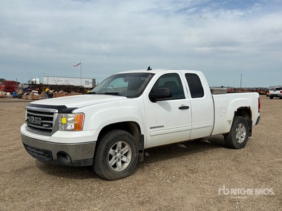 2013 GMC Sierra 1500 SLE 4x4 Extended Cab Pickup