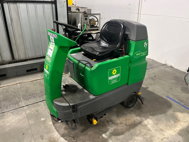 2019 Tennant T7E Ride-On Electric Floor Scrubber (Inoperable) 2019 Tennant T7E Ride-On Electric Floor Scrubber (Inoperable)