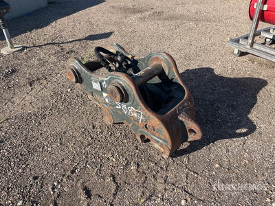 JRB PC200 Attache rapide