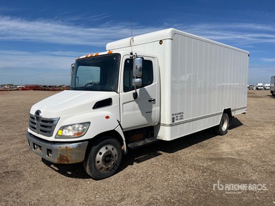2008 Hino 185 4x2 Van Truck