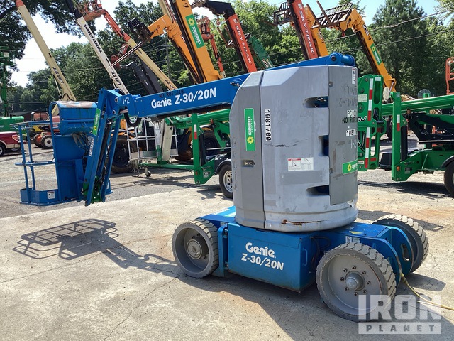 ELEVADOR ARTICULADO 2016 GENIE Z3020N