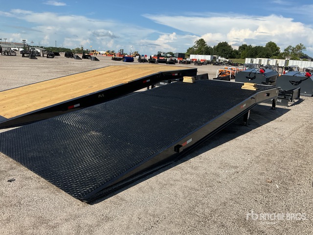 25 ft Steel Floor Loading Ramp (Unused) | Ritchie Bros. Auctioneers