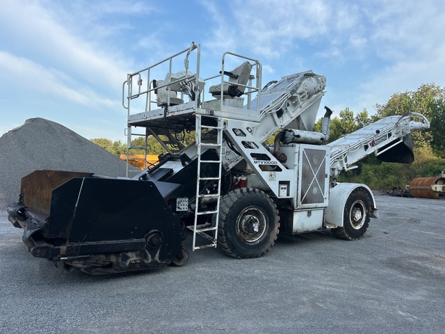 2012 Roadtec MTV1000D Wheel Asphalt Transfer Machine 2012 Roadtec MTV1000D Wheel Asphalt Transfer Machine