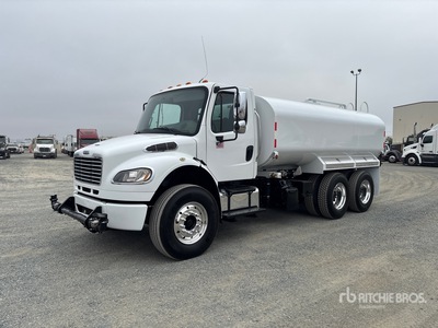 2014 Freightliner M2 106 4000 gal 6x4 Water Truck