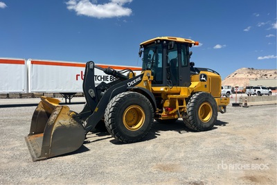 2021 John Deere 544L Ładowarka kołowa