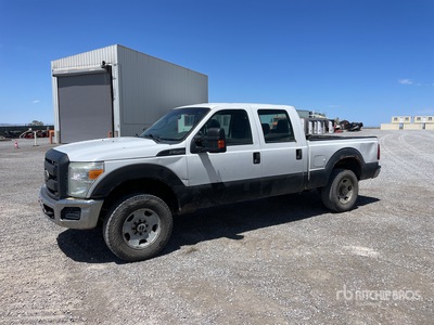2013 Ford F-250 XL 4x4 Crew Cab Pickup