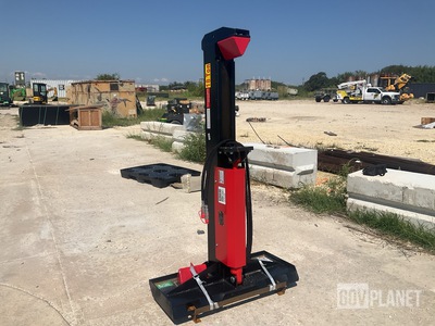 Raytree RMLS18T Skid Steer Log Splitter - Unused