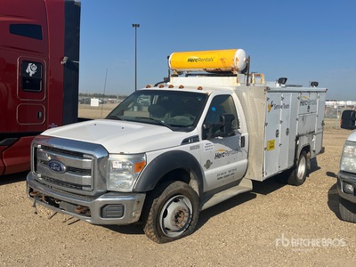 2014 Ford F-550 XLT 4x4 ユーティリティトラック (Inoperable)