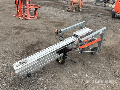 2017 Sumner 2118 5.6m Materialaufzug