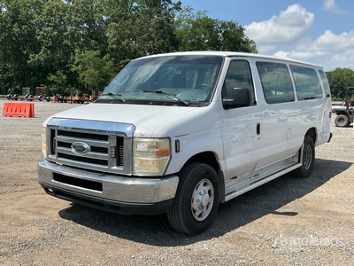 2009 Ford E-350 Furgoneta de pasajeros