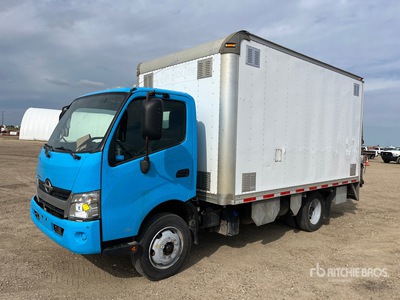 2016 Hino 195 4x2 Camion fourgon