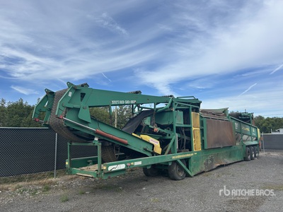 2005 McCloskey Trommel Screen