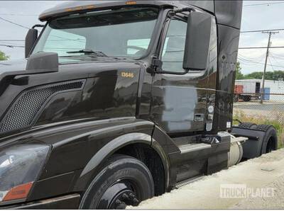 2015 Volvo VNL Tracteur routier (Inoperable)