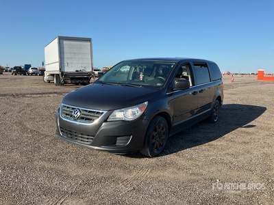 2012 Volkswagen Routan Minivan