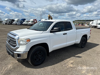 2014 Toyota Tundra 4x4 Extended Cab Pickup
