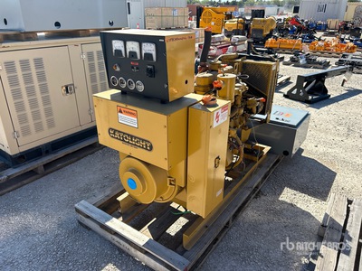 Katolight L35FGH4 35 kW Stand-By 発電機セット (250-749 kw/310-950 kva)